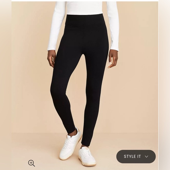 Lou & Grey High Rise Essential Leggings - Picture 2 of 4